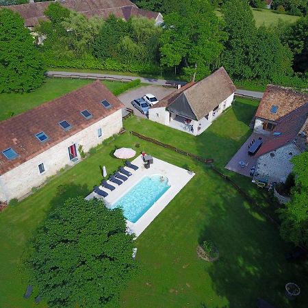 La Ferme Du Chateau Tresnay Exterior photo