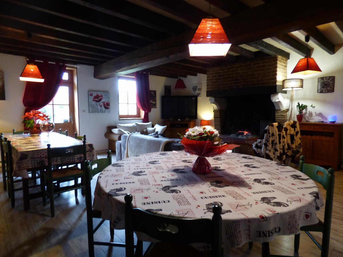 La Ferme Du Chateau Tresnay Exterior photo